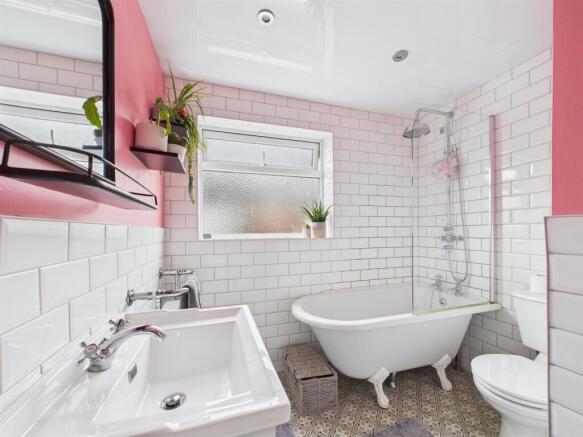 BATH 1.jpg