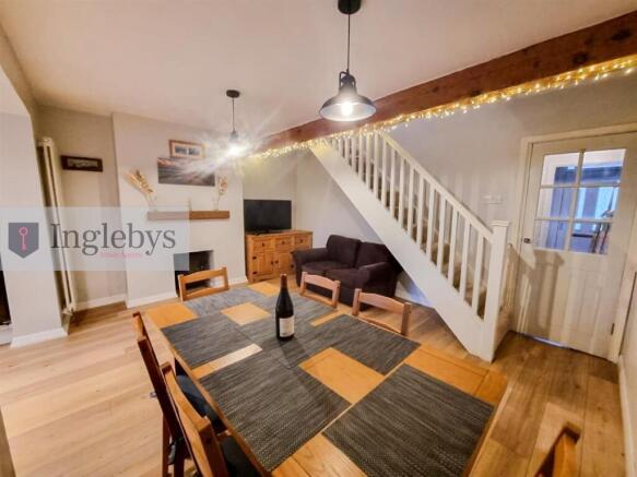3 bed House for sale Image 12