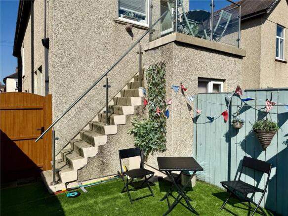 4 bed Maisonette for sale Image 6
