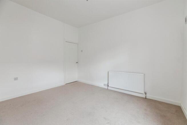 2 bed Terraced for sale Image 9