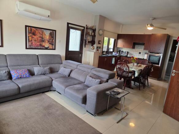 4 Bedroom Villa for