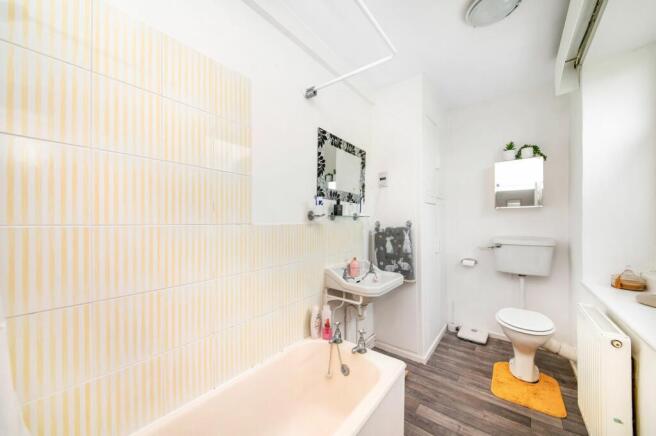 HOUSE BATHROOM