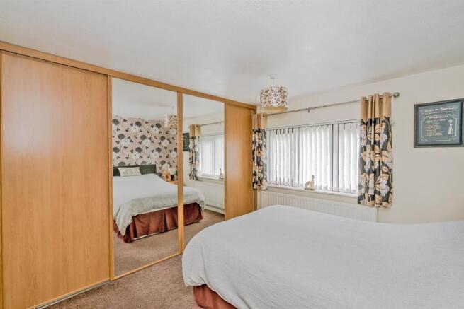 Dovedale, Cannock, WS11 5TF-10.jpg