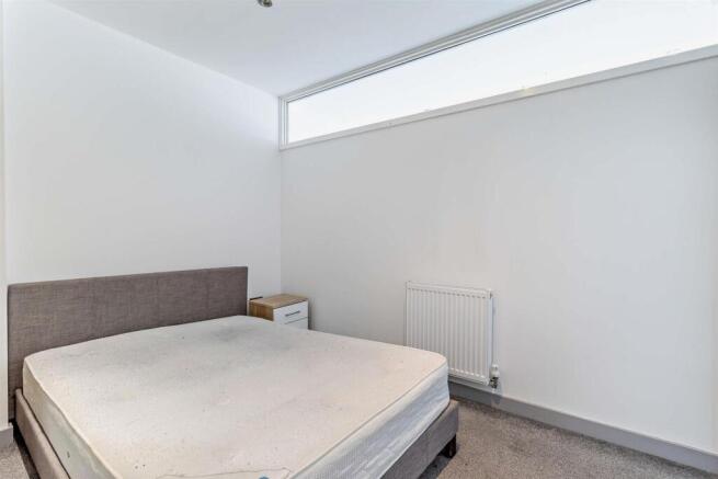 1 bed Flat for sale Image 6