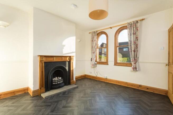 10 South View Living Room.jpg