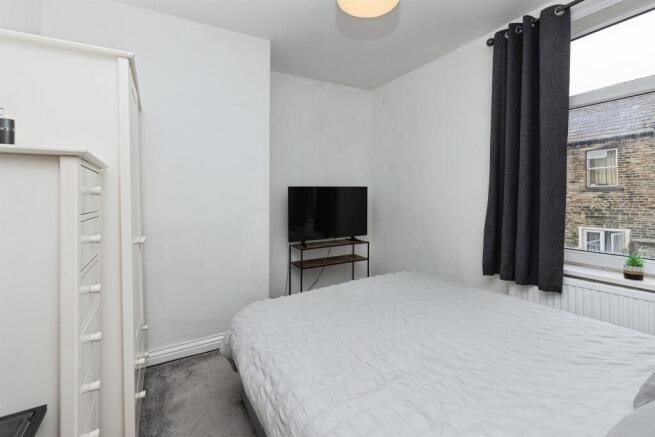 2 bed Semi-Detached for sale Image 11