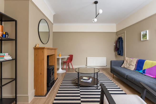 LIVING ROOM 3.png