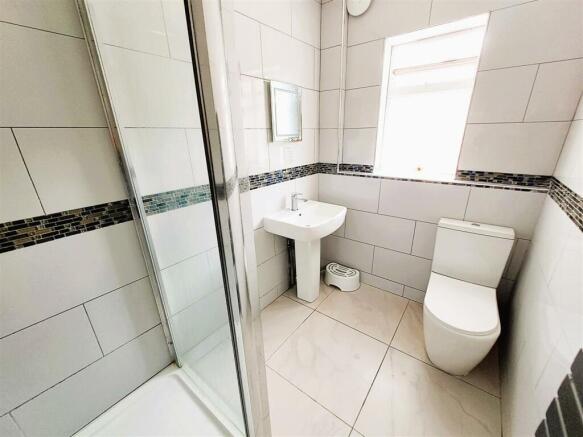 Re Fitted Shower Room
