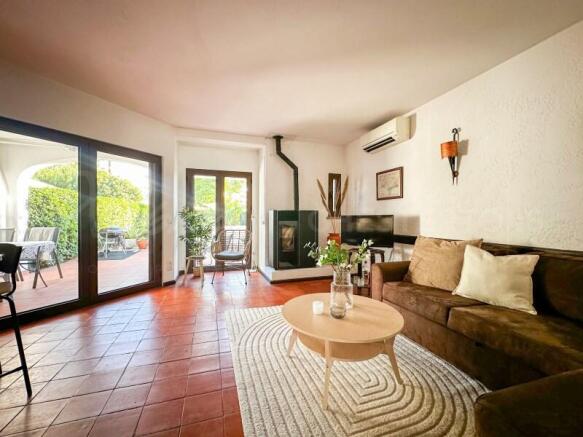 Beach Property 2 Bedrooms For Sale Near Vilamoura (35)