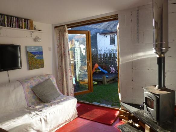 Photo 12