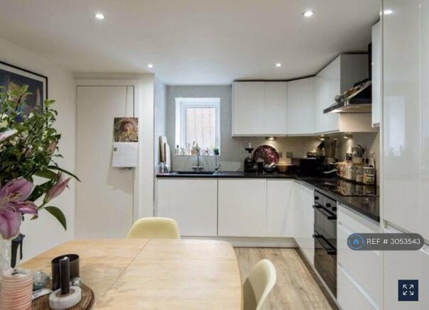 Beautiful And Modern Kitchen
