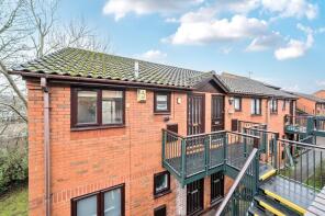 10, Wyatt Close, High Wycombe HP13 5YU