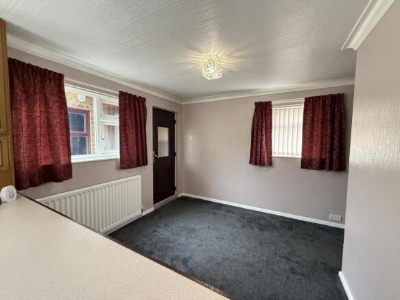 3 bed Semi-Detached for sale Image 5