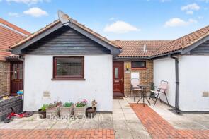 26, The Pantiles, Billericay CM12 0UA