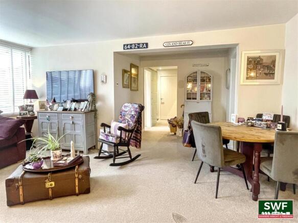 Living room1.jpg