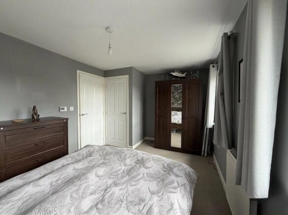 3 bed Semi-Detached for sale Image 10