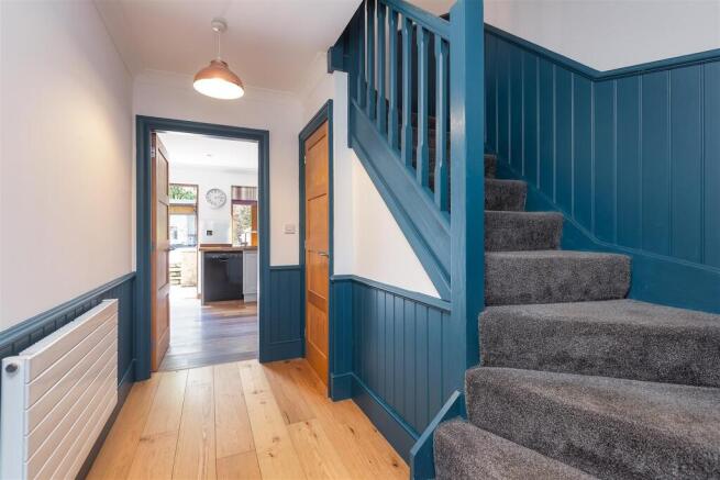3 bed Terraced for sale Image 11