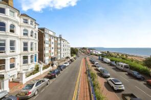 Flat 3, 4 5 Regency Court, South Cliff, Eastbourne BN20 7AE