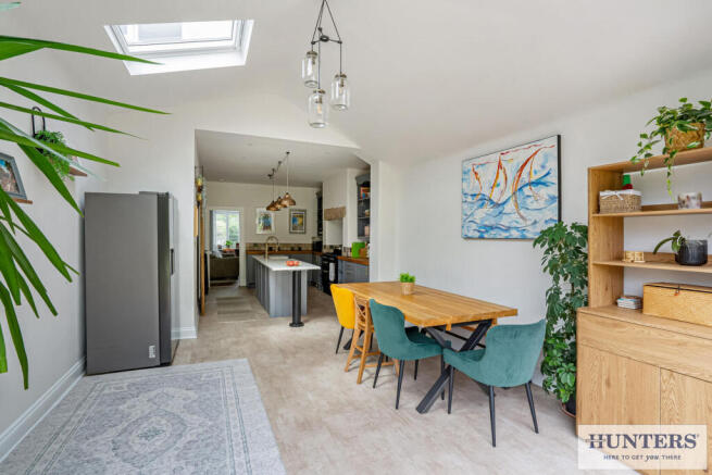 3 bed Semi-Detached to rent Image 4