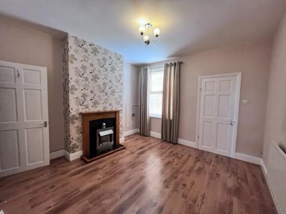 12 Traf dining room.jpg