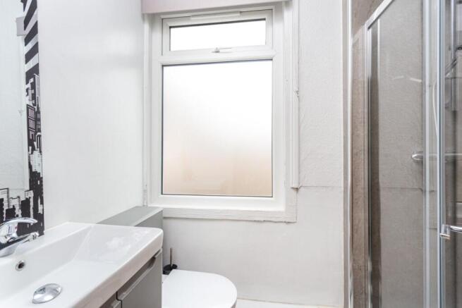 1 bed Flat to rent Image 6