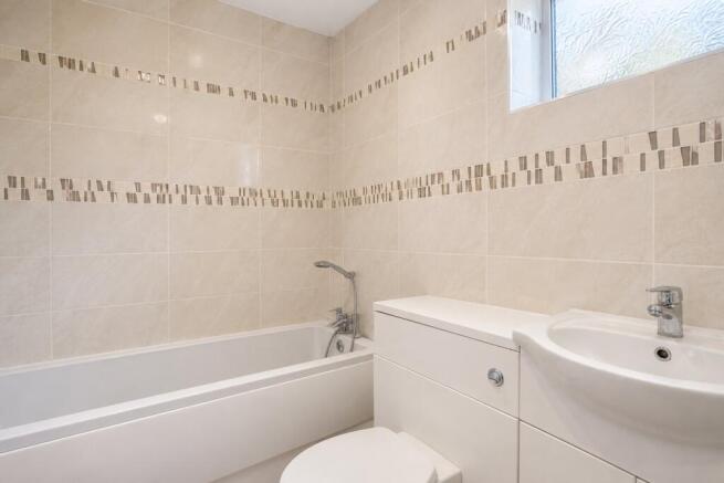 3 bed Bungalow for sale Image 7