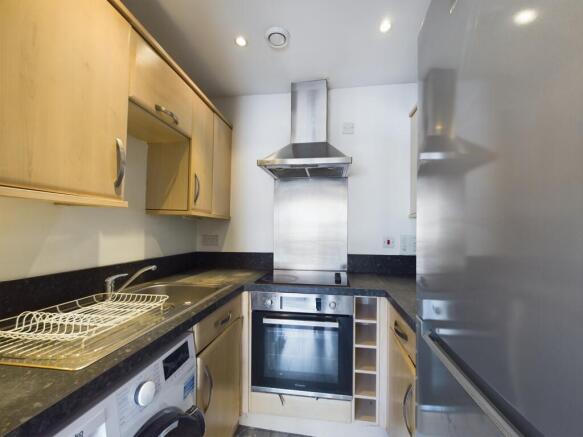 1 bed Apartment to rent Image 8
