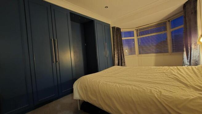 3 bed Semi-Detached for sale Image 7