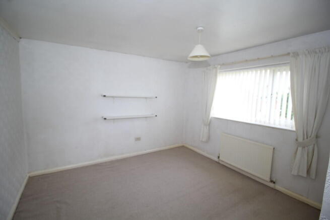 3 bed Town House for sale Image 8