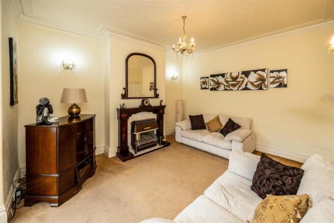 3 bed Terraced for sale Image 4