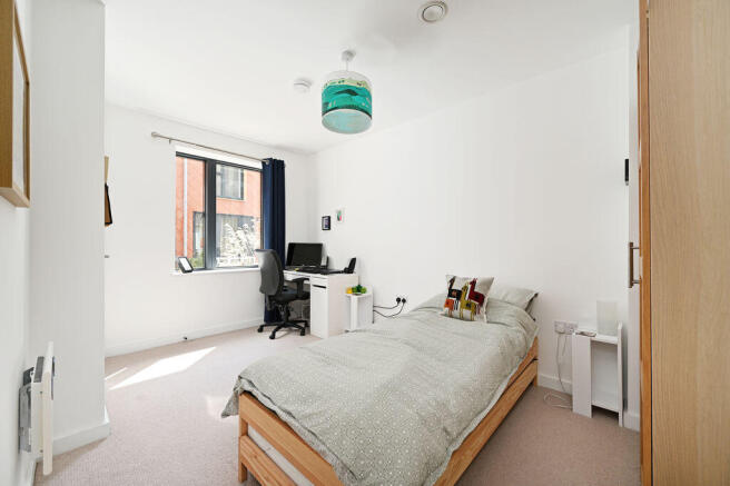 2 bed Town House for sale Image 5