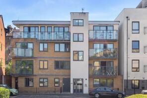 Flat 5, Regency Court, Glenville Grove, London SE8 4AP