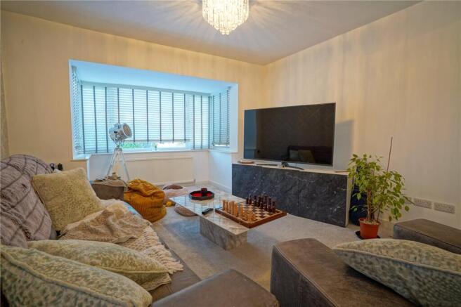 4 bed Detached for sale Image 5