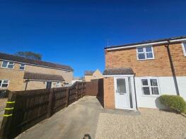 7, Kensington Close, Banbury OX17 3XB