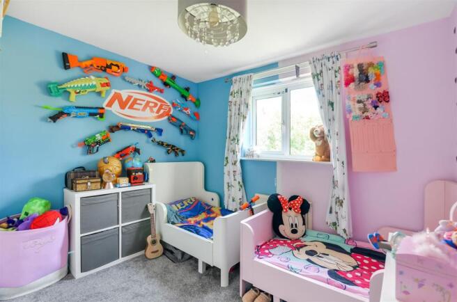 Bedroom 1_Pic_ (7).jpg