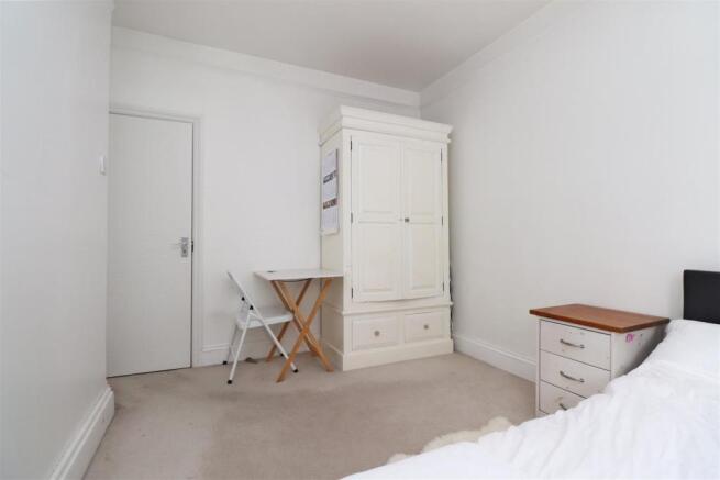 Bedroom 1,2.JPG