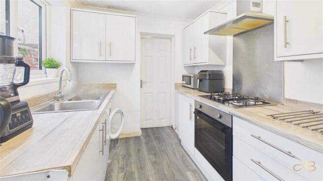 2 bed Terraced for sale Image 6