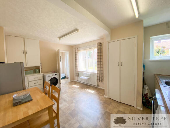3 bed Terraced for sale Image 4