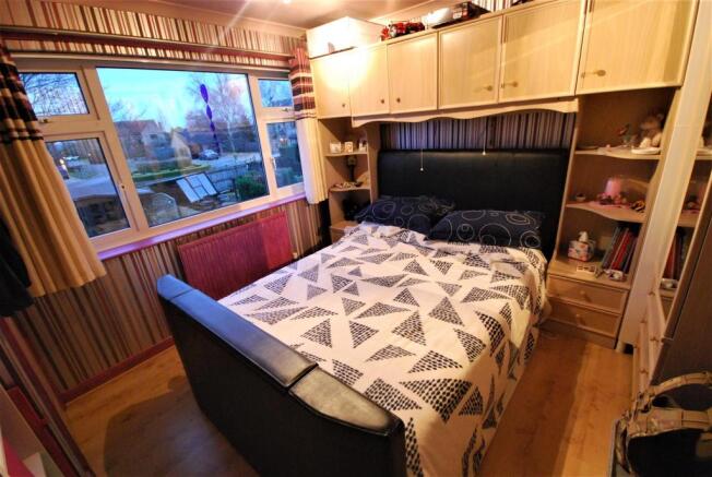 MASTER BEDROOM: