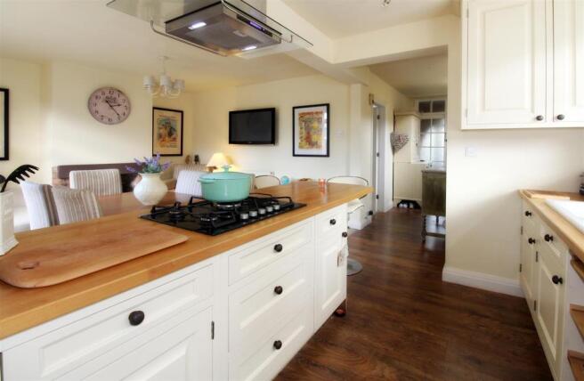 0008_St Johns Road.j