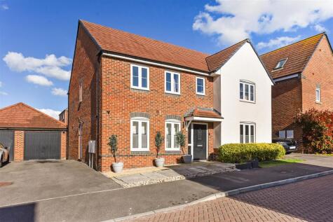 Marchment Close, Picket Piece, Andover