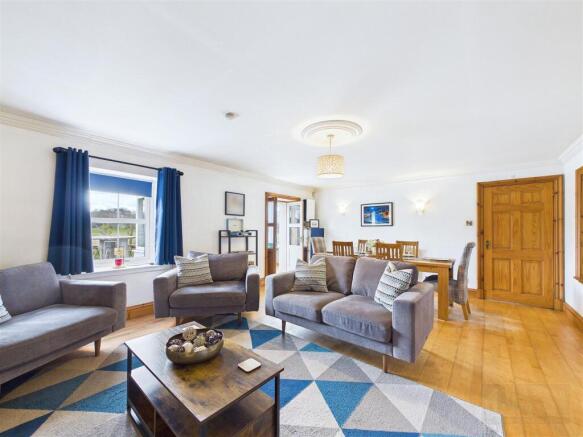 Sitting Room & Dining Area