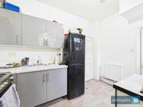 3 bed Terraced for sale Image 7