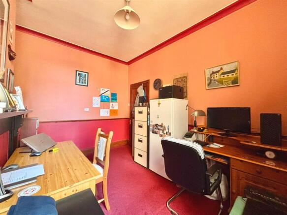 3 bed Terraced for sale Image 4