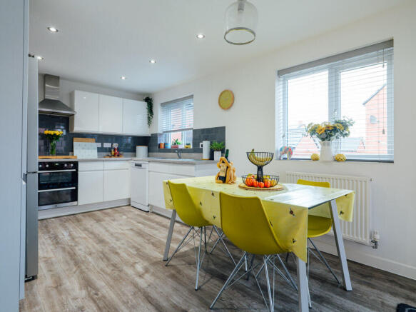 Kitchen / Dining Room