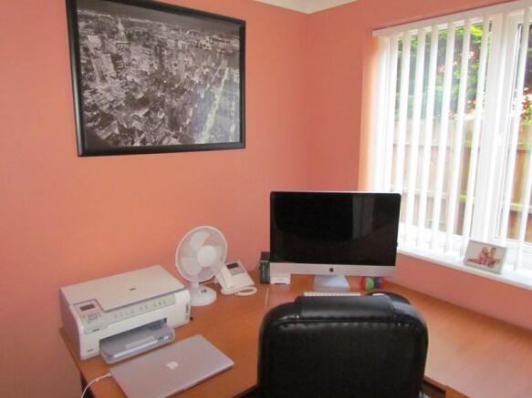 Photo 10
