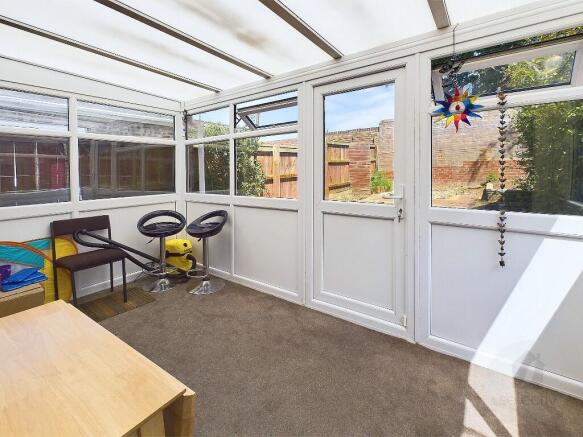 1 bed Semi-Detached Bungalow for sale Image 6