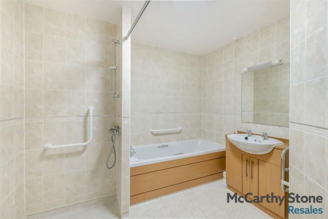 1 bed Apartment for sale Image 9