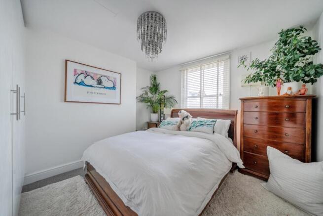 1409395-4-698ef41...