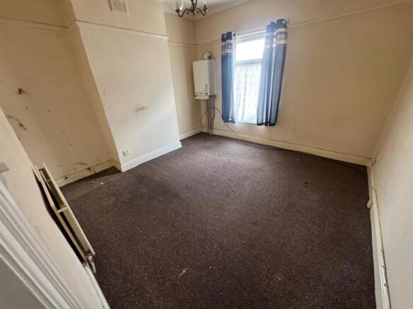 bedroom front.jpg